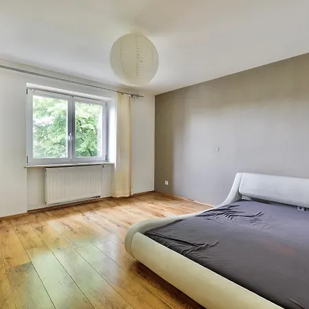 Apartmán West *